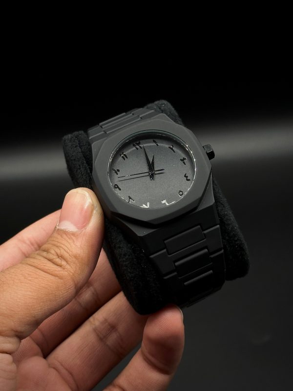 Black Aura Quartz Watch – Stylish Analog Watch for Men & Boys